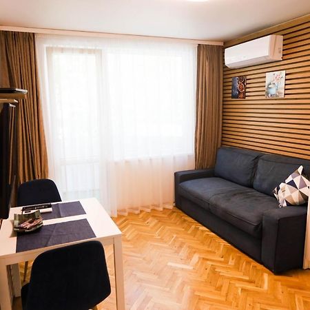 White Central Apartment Varna Exterior photo