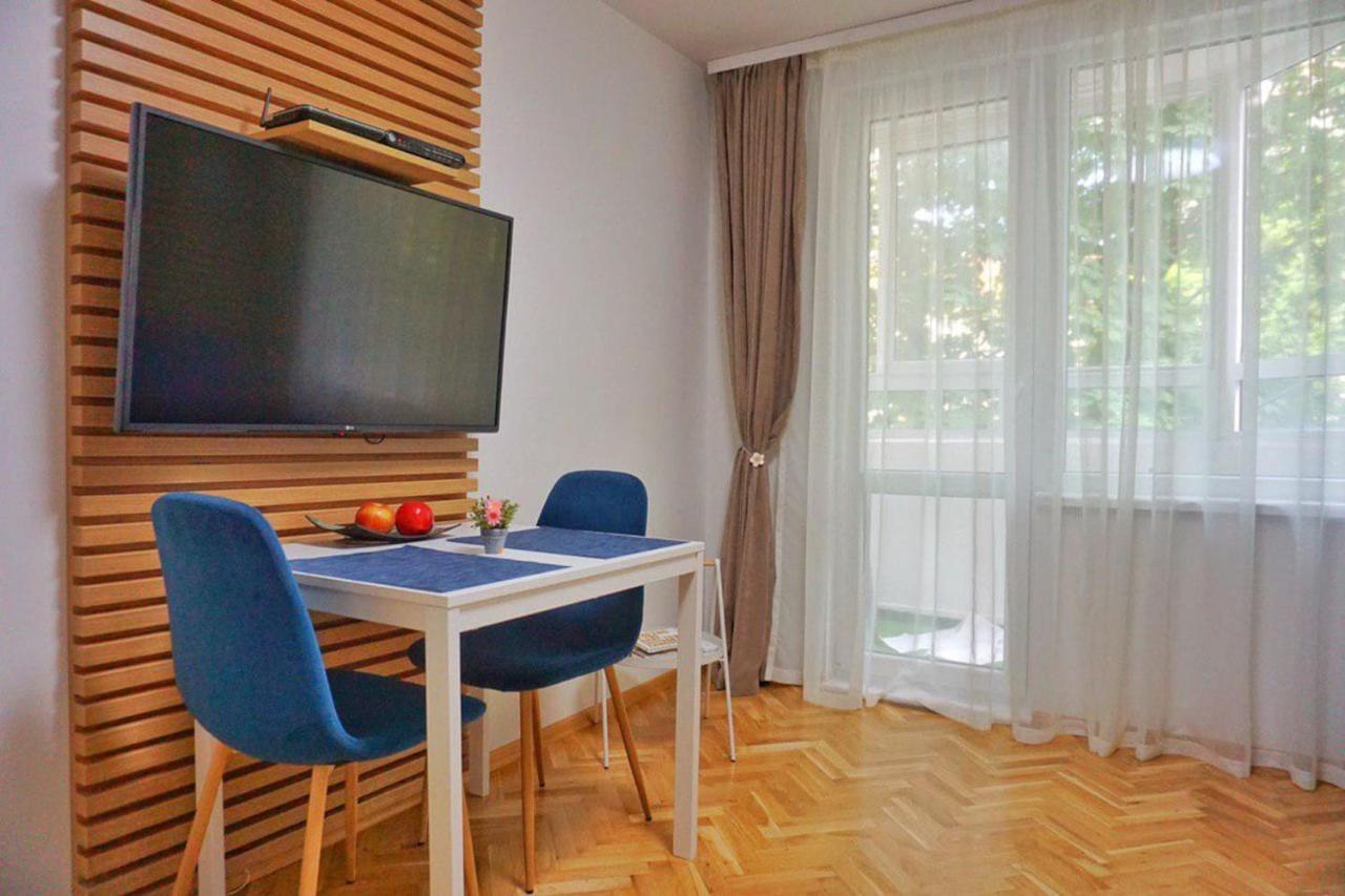 White Central Apartment Varna Exterior photo