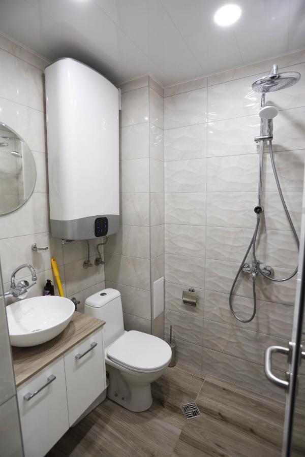 White Central Apartment Varna Exterior photo