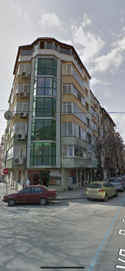 White Central Apartment Varna Exterior photo